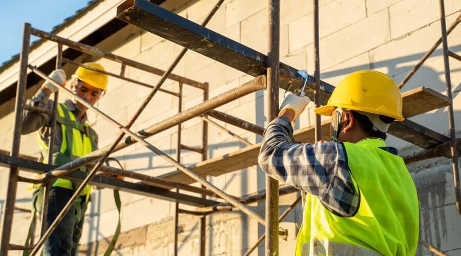 Professional gutter cleaning in Adrian, GA